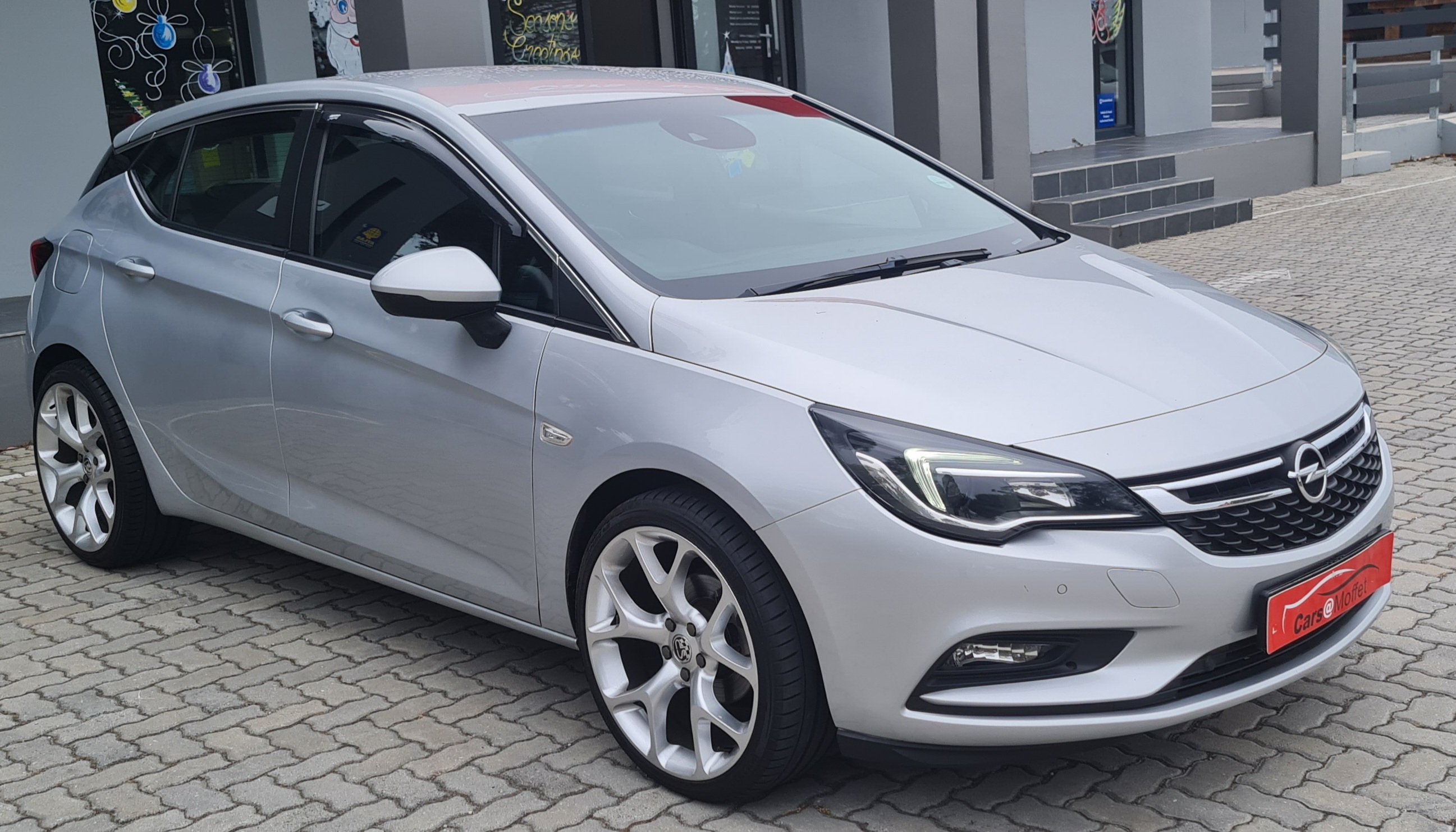 Opel Astra 1.4T Enjoy 5Dr